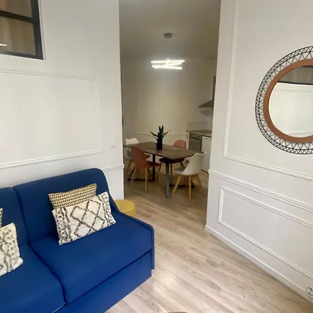 Confortable Champs Elysees 4p 아파트 *